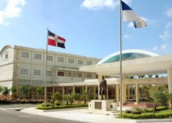 UASD garantiza disponibilidad de secciones para todos sus estudiantes