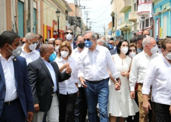 Presidente Abinader deplora deterioro Gran Teatro del Cibao