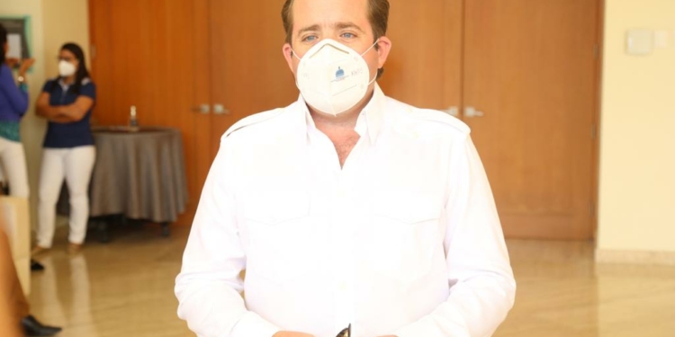 Abinader se reúne con altos dirigentes del PRM en Punta Cana