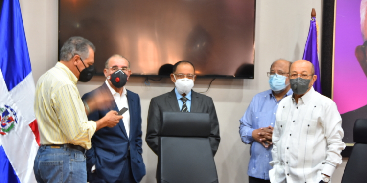 Comité político PLD reunido en la Casa Nacional