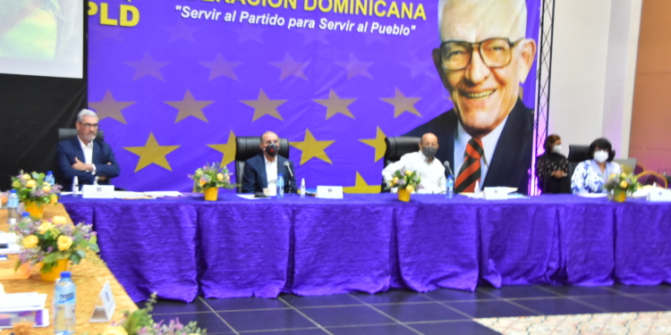 Comité político PLD reunido en la Casa Nacional