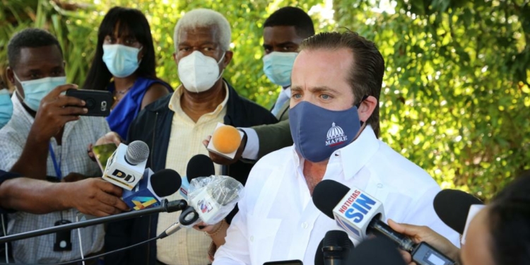 PRM en Las Terrenas expresa confianza y respaldan a Luis Abinader