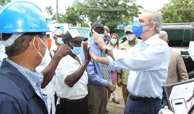 Abinader promete de todo a San Pedro de Macorís
