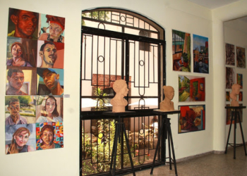 Profesora de Escuela Nacional de Artes Visuales alerta sobre cancelaciones