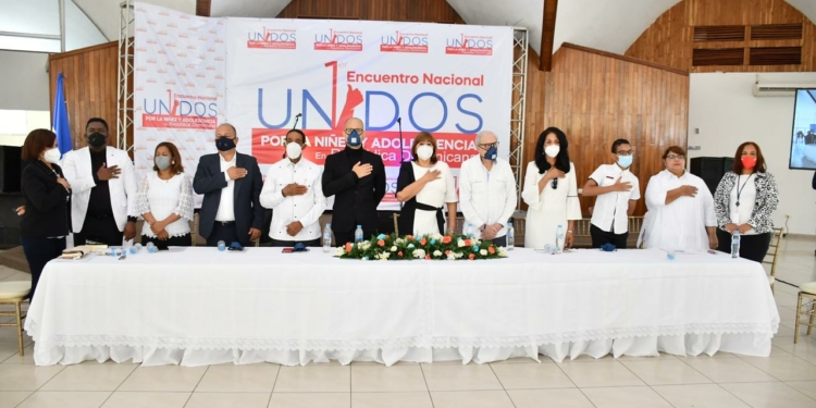 257 fundaciones debaten problemas de la infancia en RD