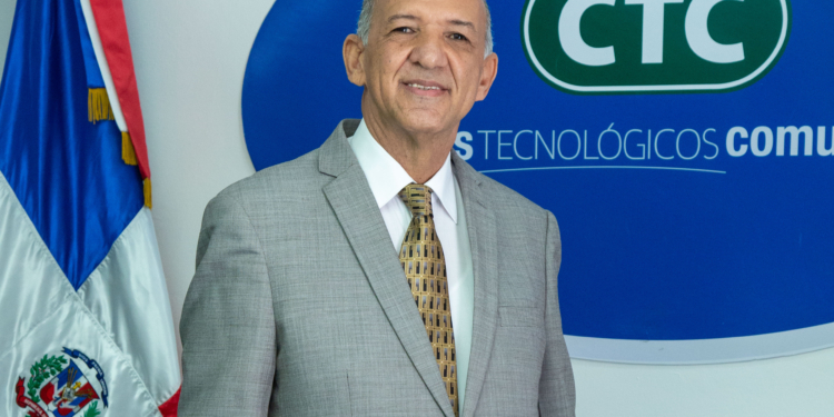 Isidro Torres asume funciones como director general Centros Tecnológicos Comunitarios (CTC)