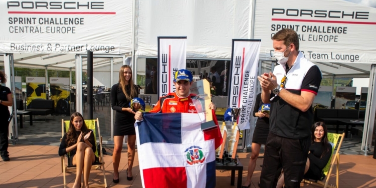 Jimmy Llibre gana tercera carrera del campeonato Porsche  Central Europe