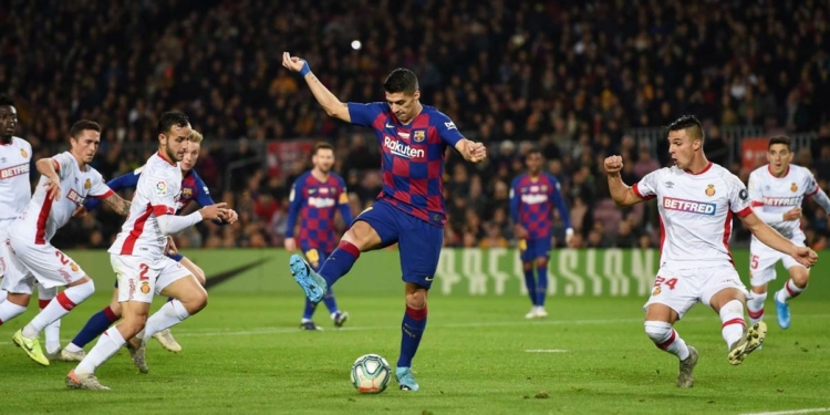 Inolvidable partida de Luis Suárez del Barcelona