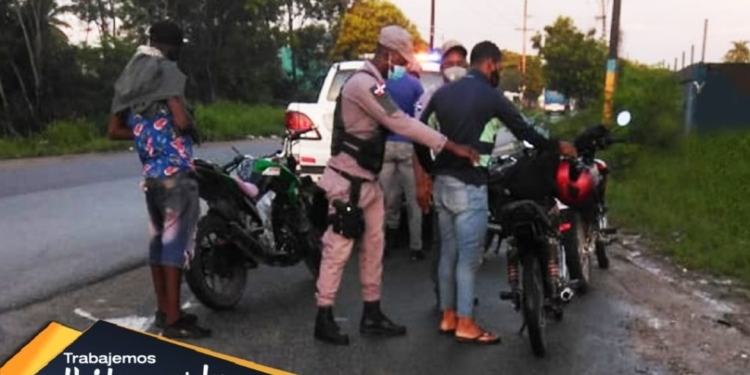 Más de 65 mil personas sometidas a la justicia por violar toque de queda