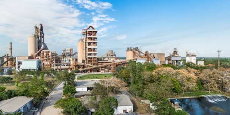 ICONTEC recertifica a CEMEX Dominicana en: ISO 9001 y 14001