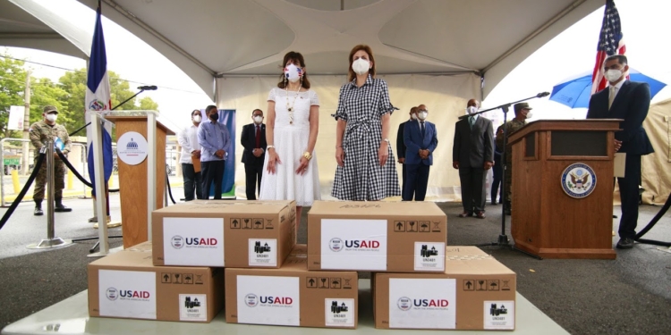 EE.UU. dona hospitales móviles y ventiladores a RD