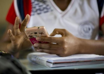 Unesco advierte enorme déficit en financiamiento de la educación