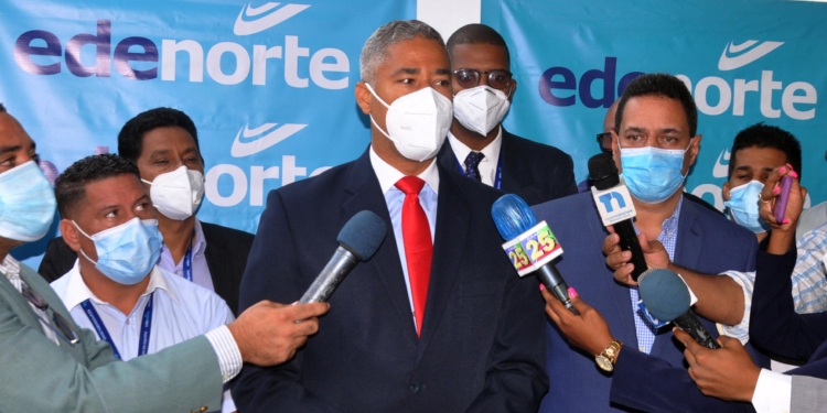 Denuncia Edenorte rentaba vehículos para uso de particulares