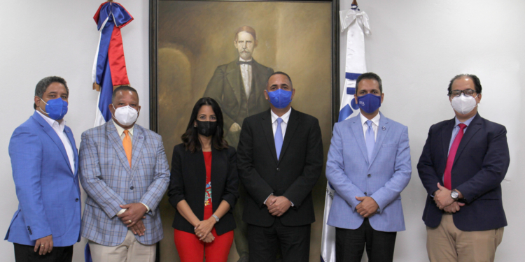 Indotel e ITLA impulsarán nuevas carreras de telecomunicaciones