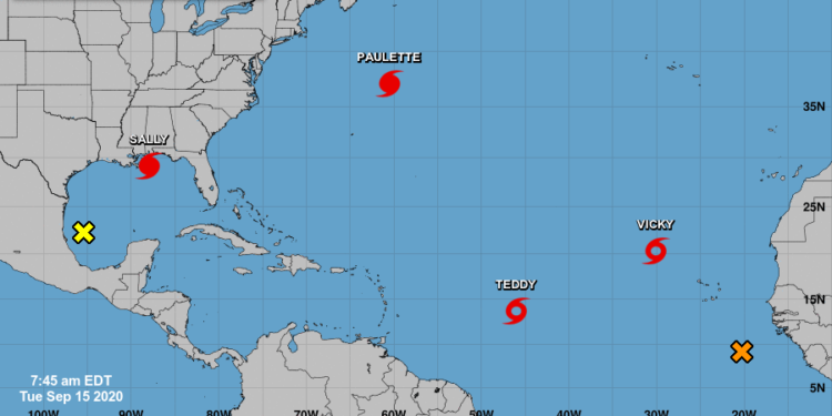 ONAMET vigila  cuatro ciclones tropicales