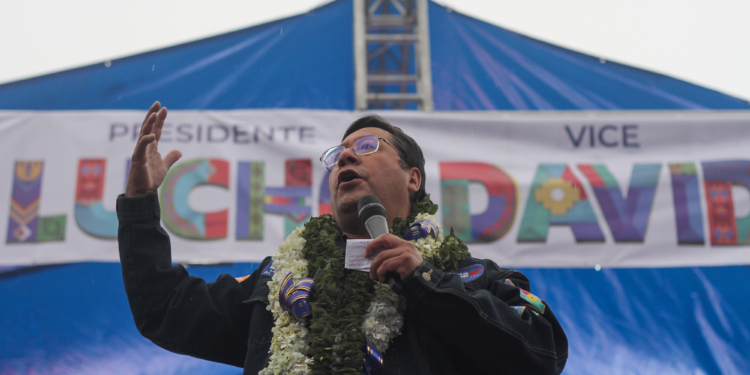 Bolivia inicia conteo de votos tras jornada electoral marcada por tranquilidad