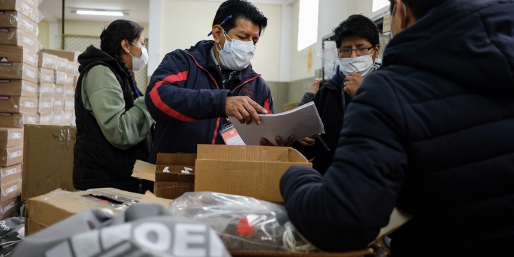 Más de 7,3 millones de bolivianos están llamados a las urnas hoy