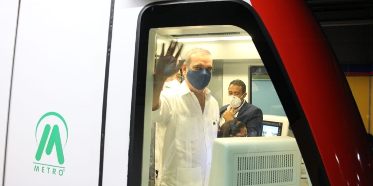 Los planes de Abinader para el Metro y el Teleférico