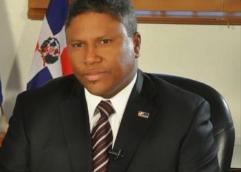 Fuerza del Pueblo rechaza impuesto a sueldo navideño