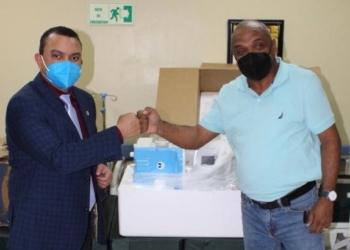 Ministro de Salud y director SNS responden solicitudes de Unidad de Quemados