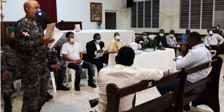 Policía continúa acercamiento con las comunidades en SDE