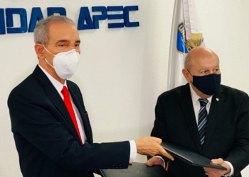 MESCYT y UNAPEC firman acuerdo para desarrollar doctorado de administración de negocios