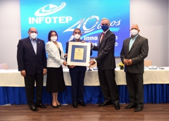 INFOTEP reconoce pasado director general y empresario