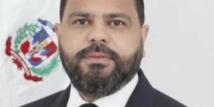 Diputado del PRM se opone a nuevos impuestos