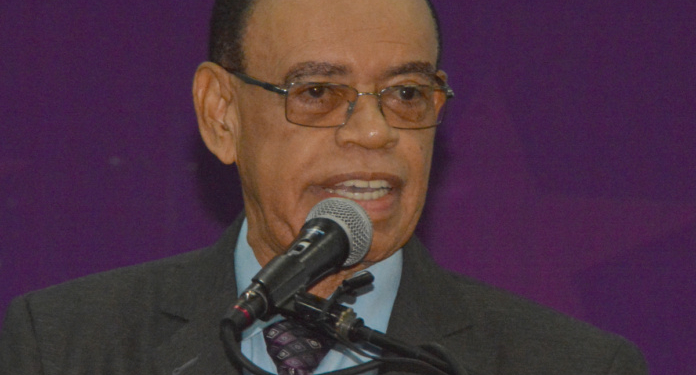 Lidio Cadet justifica juramentaciones de Danilo Medina en el PLD