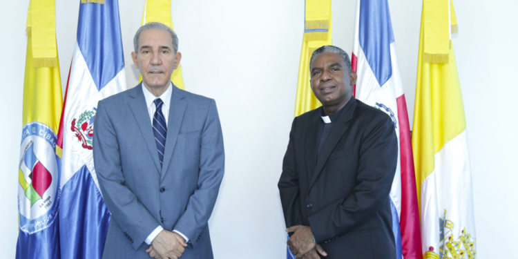 Ucateci robustece su oferta de posgrado