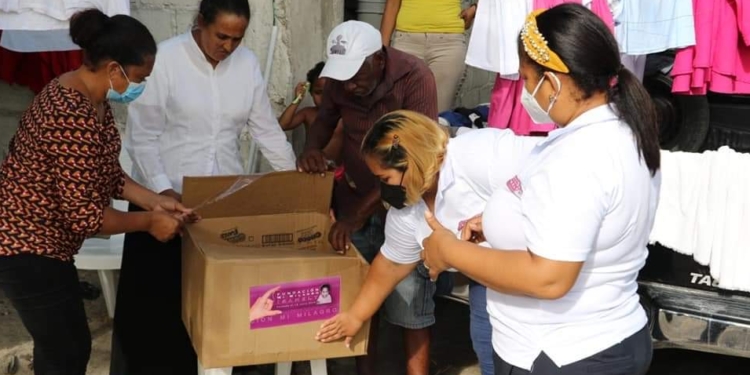 Realizan jornada "Cajas de Amor"