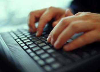 Nuevo informe global revela los efectos de la pandemia en el periodismo