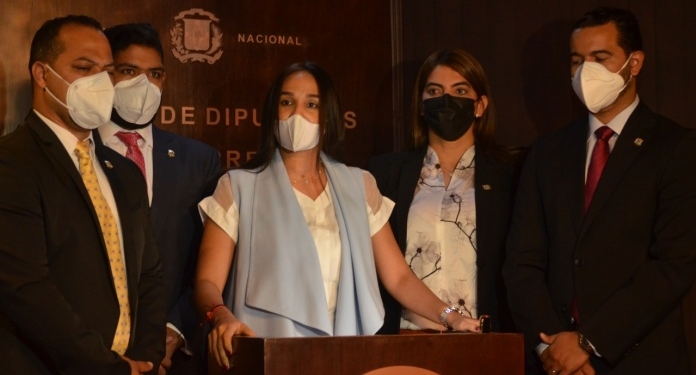 Jóvenes legisladores solicitan reducir tiempo para ser miembro del CC-PLD