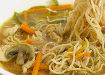 Tragedia familiar en China: nueve muertos tras consumir sopa de fideos