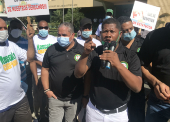 Maestros demandan reivindicaciones en favor de socio de la Cooperativa