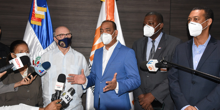 Hipólito Mejía elogia ejecutorias del gobierno del Presidente Luis Abinader