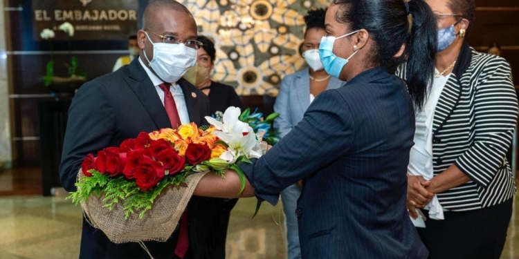 Canciller de Haití, Claude Joseph, llegó a Santo Domingo