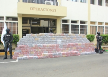 Incautan en puerto de Haina enorme cargamento de sustancia se presume es cocaína