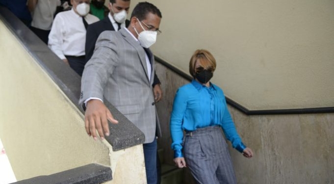 Impiden a Lucía Medina ver a sus hermanos presos en Palacio de Juisticia