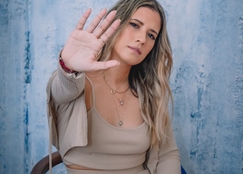 Cuando el sentimiento puede hasta palparse “Tus silencios”