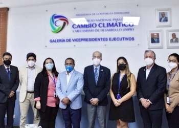 Consejo Nacional para el Cambio Climático se reúne con senador Héctor Acosta