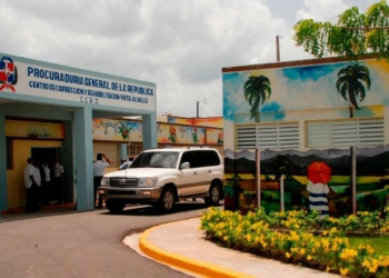 Arrestan hombre que trató de introducir drogas al centro de corrección y rehabilitación de SFM