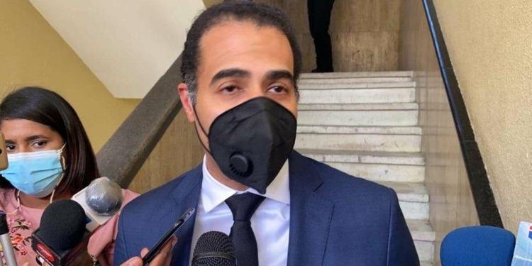 Jurídico del PLD dice no dejarán solos a abogados de exfuncionarios detenidos