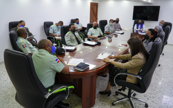 Fiscales de tránsito y la DIGESETT acuerdan acortar procedimientos de accidentes