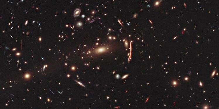 Demuestran existencia de materia oscura en el universo