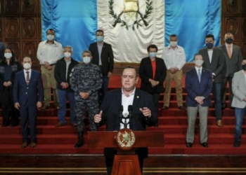 Todos los fuegos: las crisis que provocaron la protesta en Guatemala