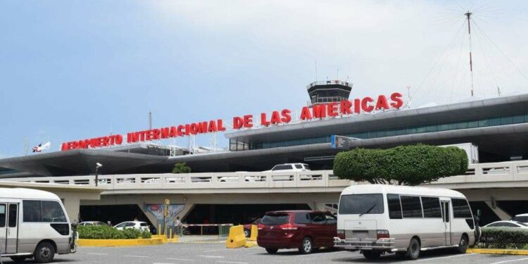 Disponen nuevas medidas preventivas en aeropuertos RD