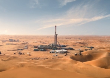 El mundo busca producir más combustibles fósiles