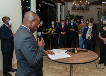 Canciller Claude Joseph dice Haití celebrará elecciones libres en 2021