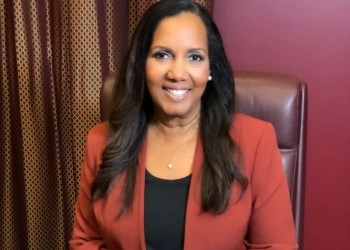 Comisionada en Miramar resalta esfuerzos para apoyar emprendedores